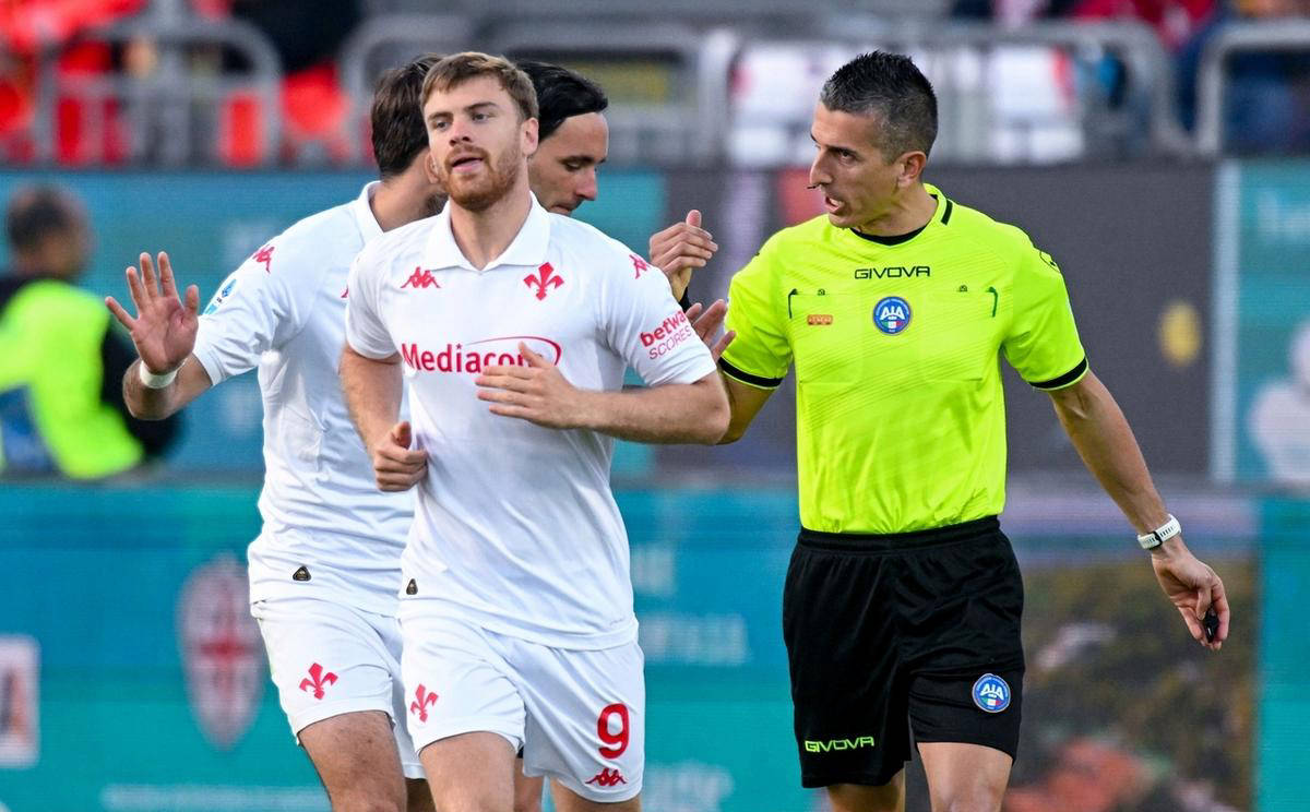 爱游戏中国官网-佛罗伦萨主场-小胜卡利亚里