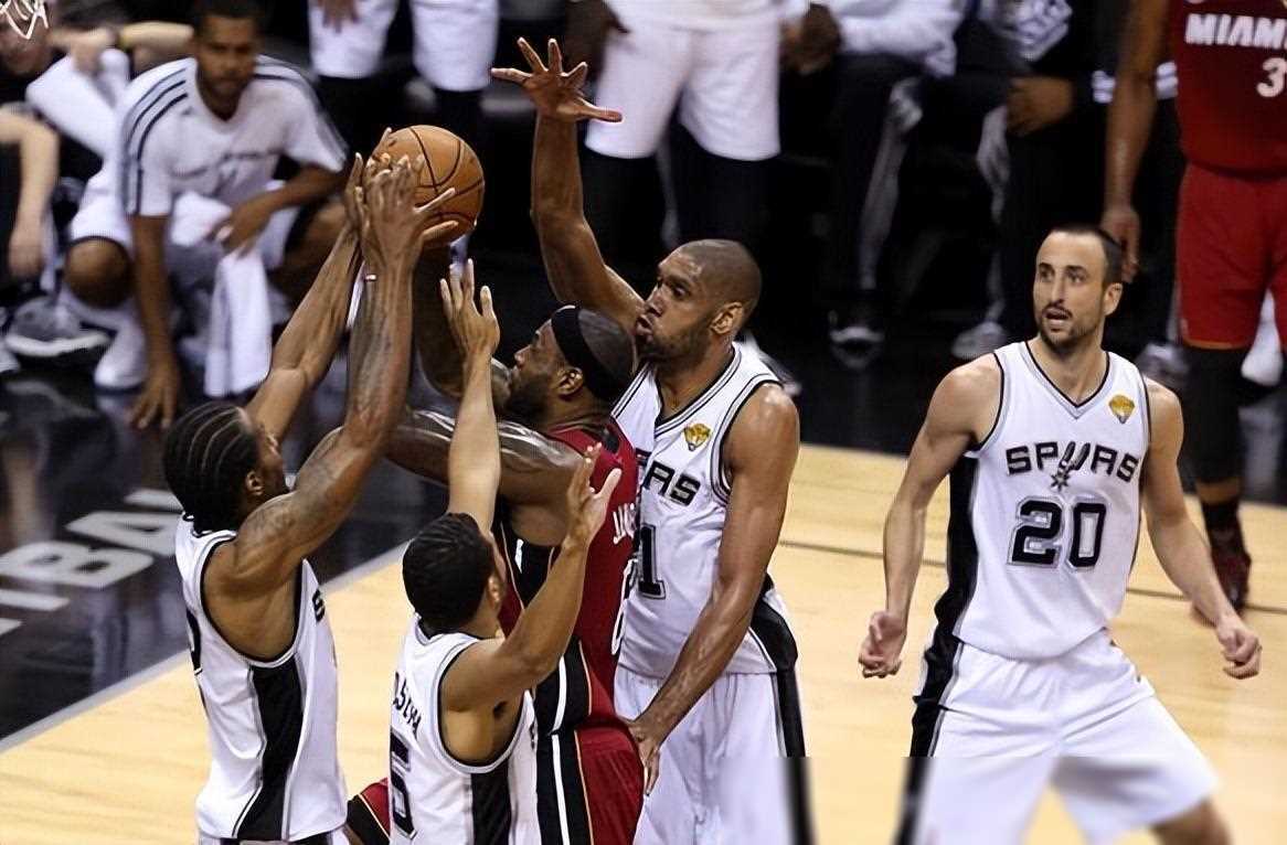 爱游戏网站入口-詹姆斯独揽三双，带领骑士晋级总决赛