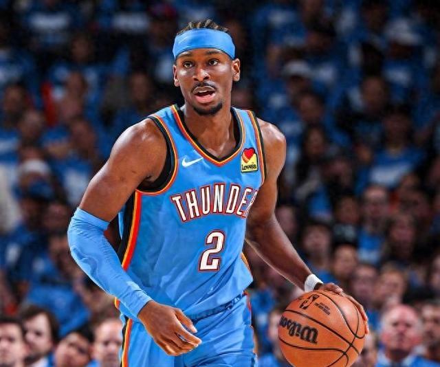 爱游戏在线-关于卫冕冠军遭遇困境，如何突破对手防线？的信息