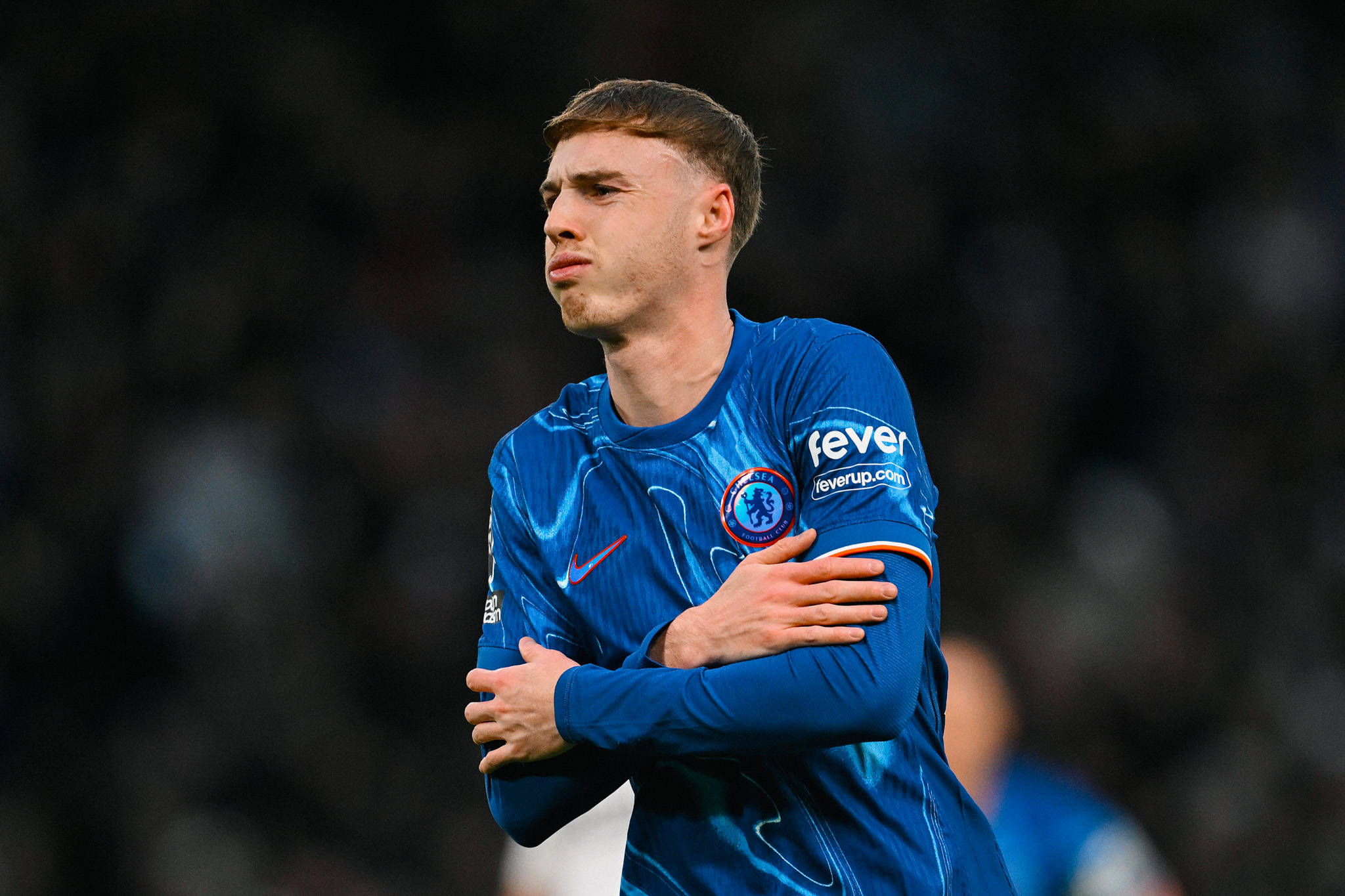 爱游戏网址-切尔西战术失误频出，主教练面临抉择