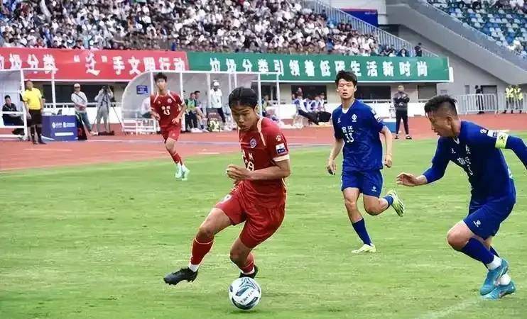 爱游戏网页版登录入口-江苏队在一场激烈的比赛中获得胜利