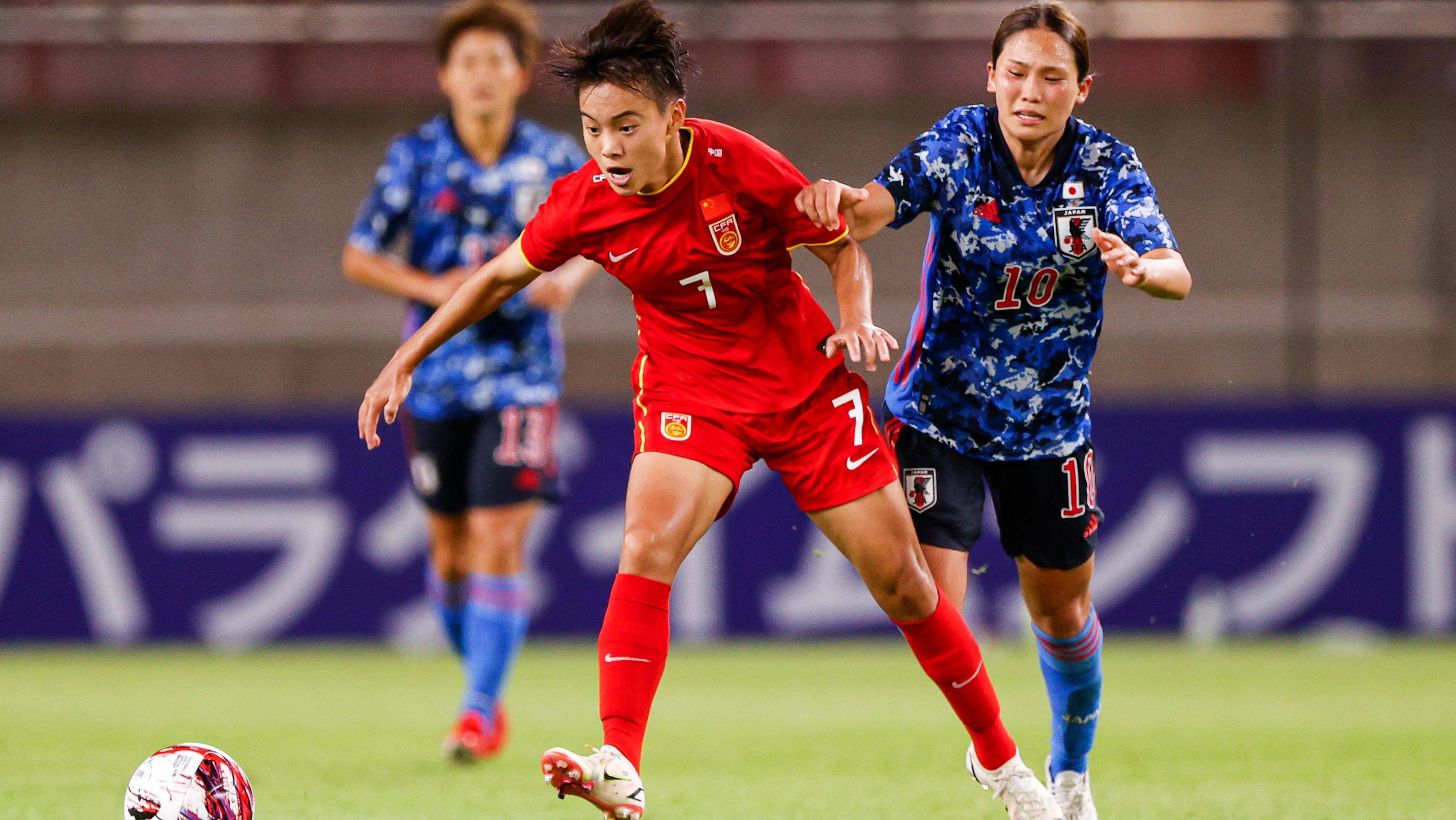 爱游戏vip注册-精彩纷呈！女足联赛中球员实力对抗展现风采的简单介绍